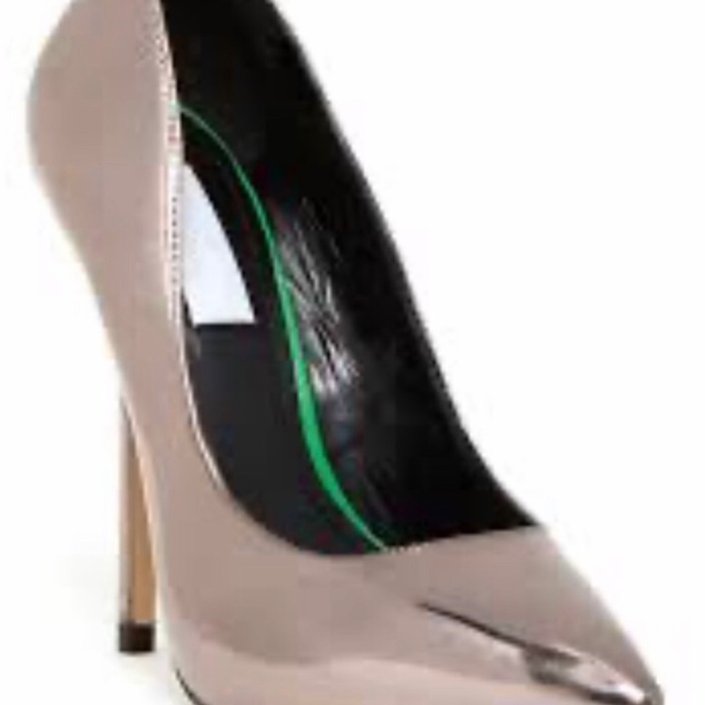 Steve Madden Darrt Pewter Heels